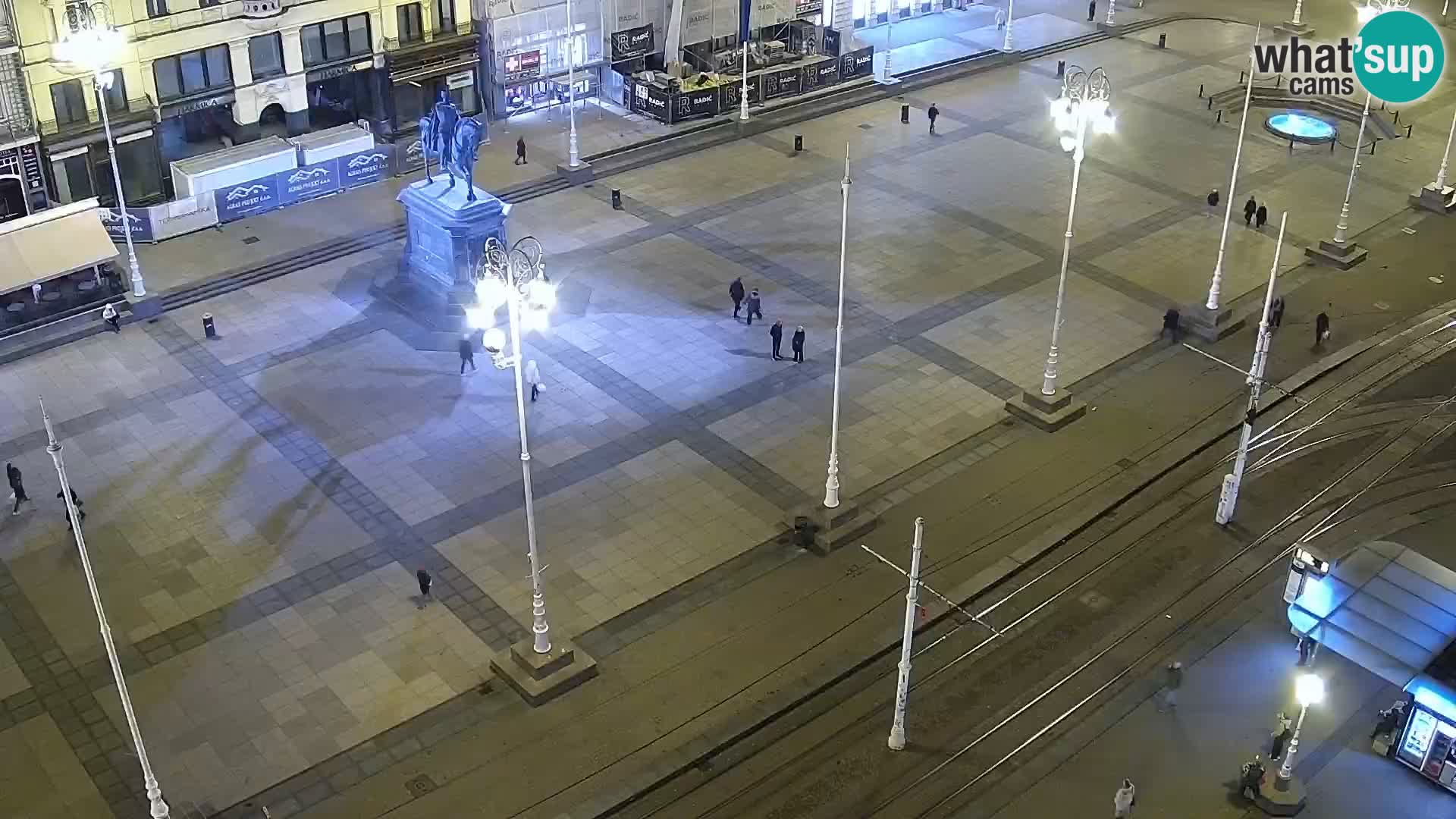 Trg Bana Jelačića web kamera Zagreb – Hotel Dubrovnik