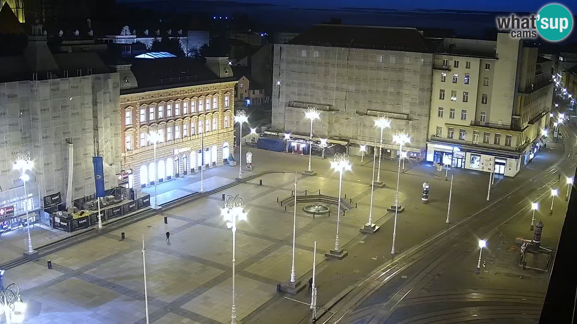 Trg Bana Jelačića v živo Zagreb – Hotel Dubrovnik