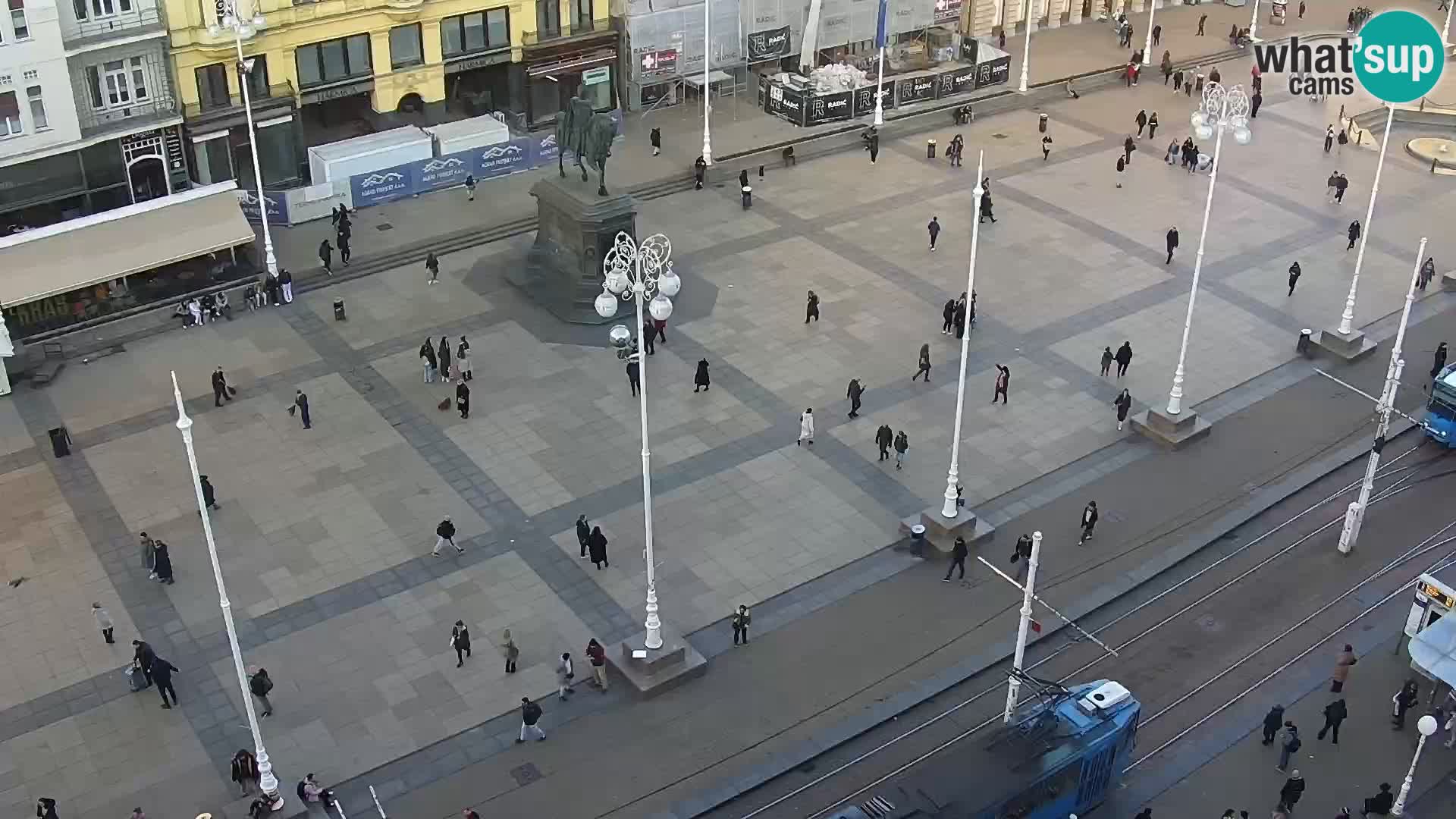 Trg Bana Jelačića web kamera Zagreb – Hotel Dubrovnik