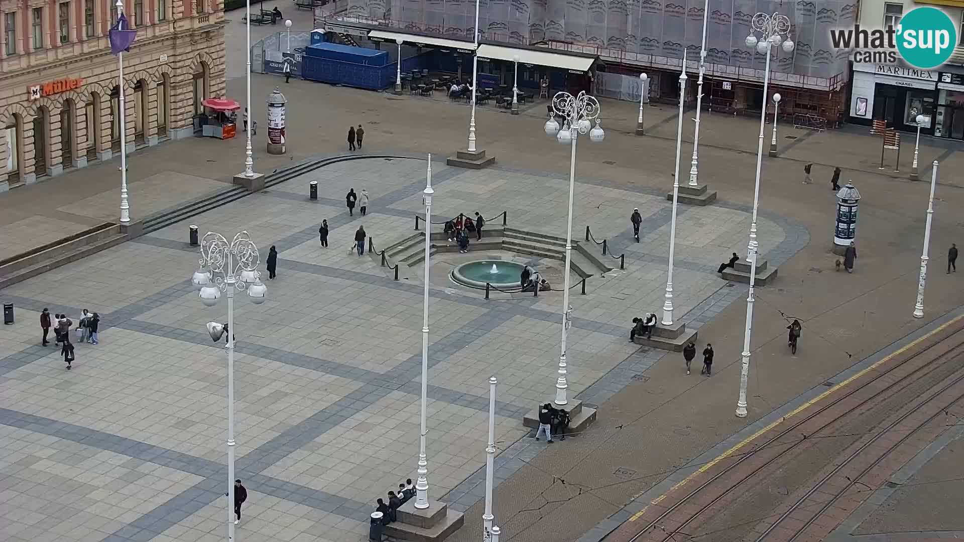 Trg Bana Jelačića web kamera Zagreb – Hotel Dubrovnik