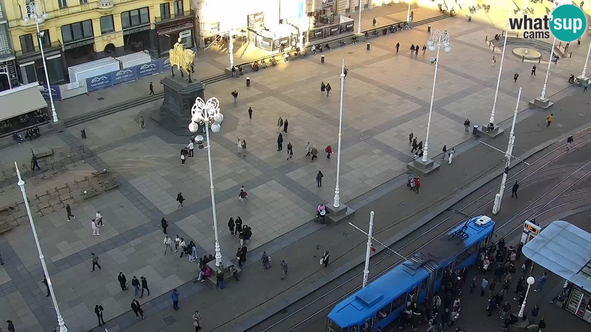 Trg Bana Jelačića web kamera Zagreb – Hotel Dubrovnik