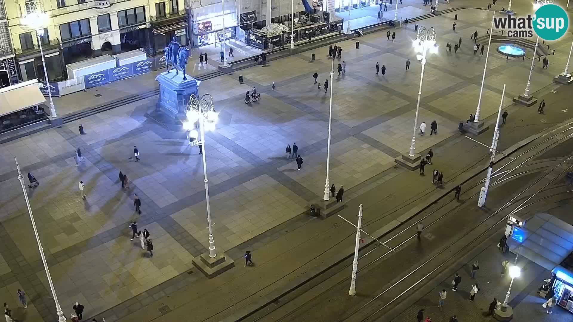 Trg Bana Jelačića v živo Zagreb – Hotel Dubrovnik