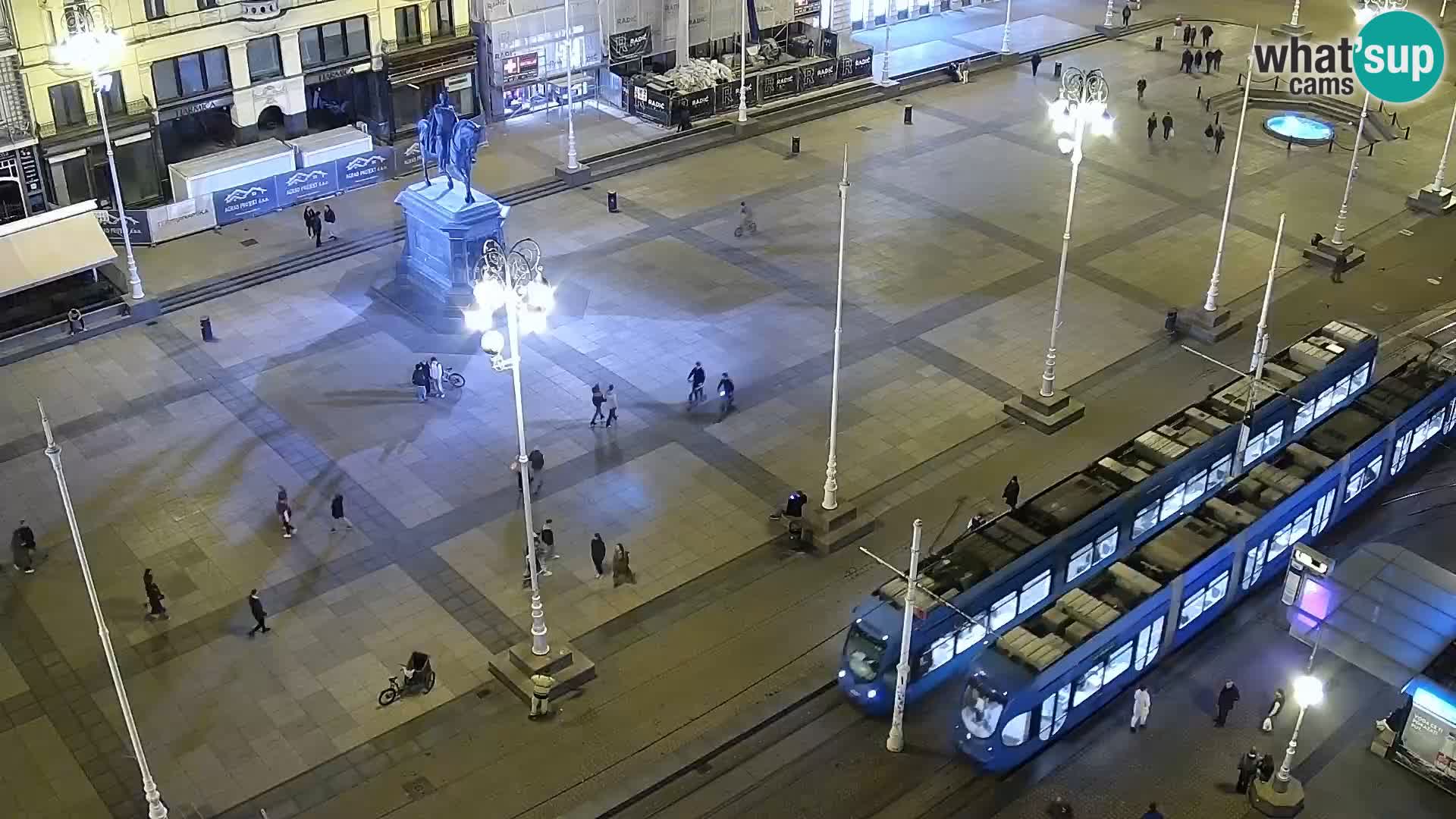 Trg Bana Jelačića v živo Zagreb – Hotel Dubrovnik