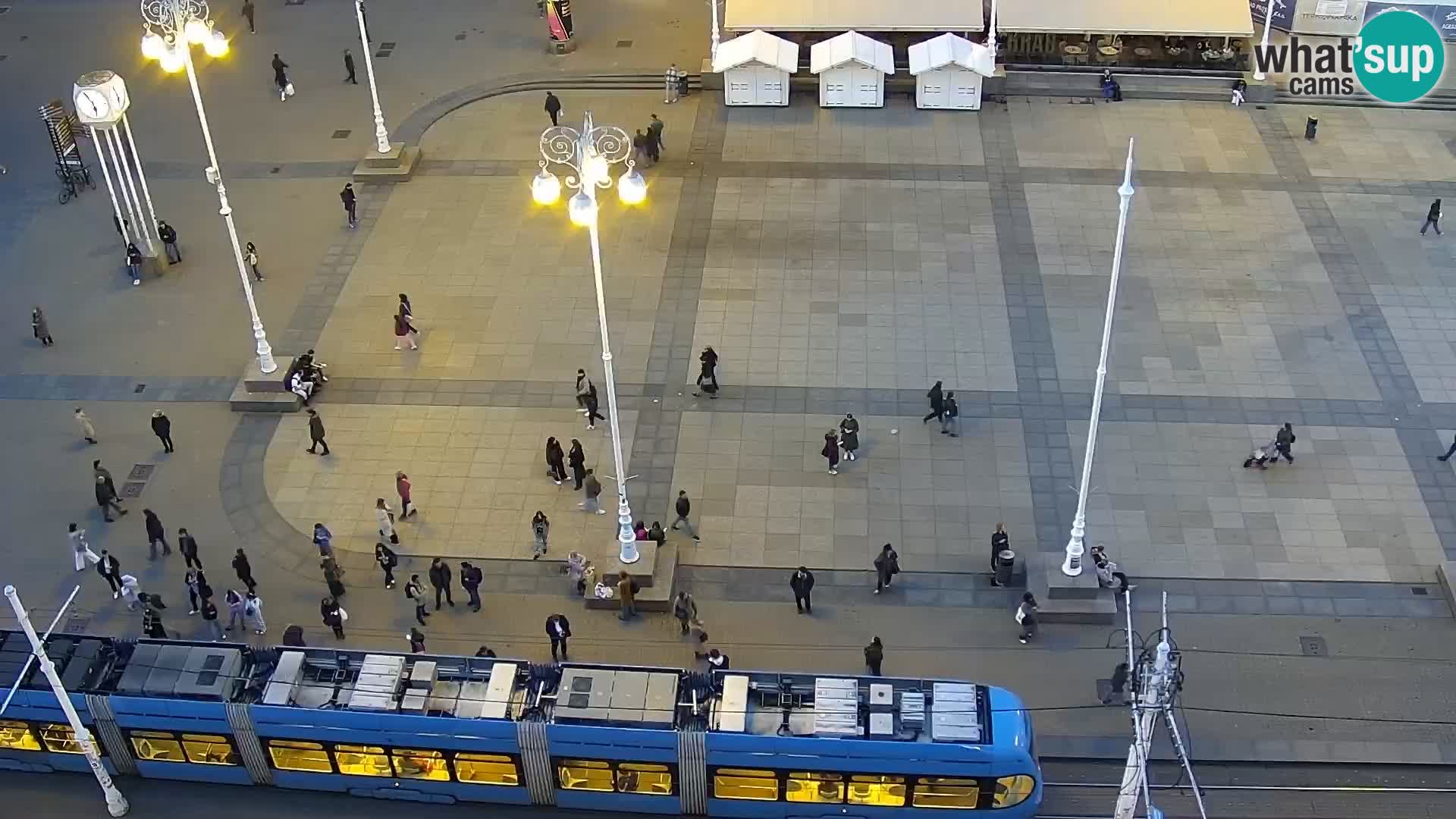 Trg Bana Jelačića web kamera Zagreb – Hotel Dubrovnik