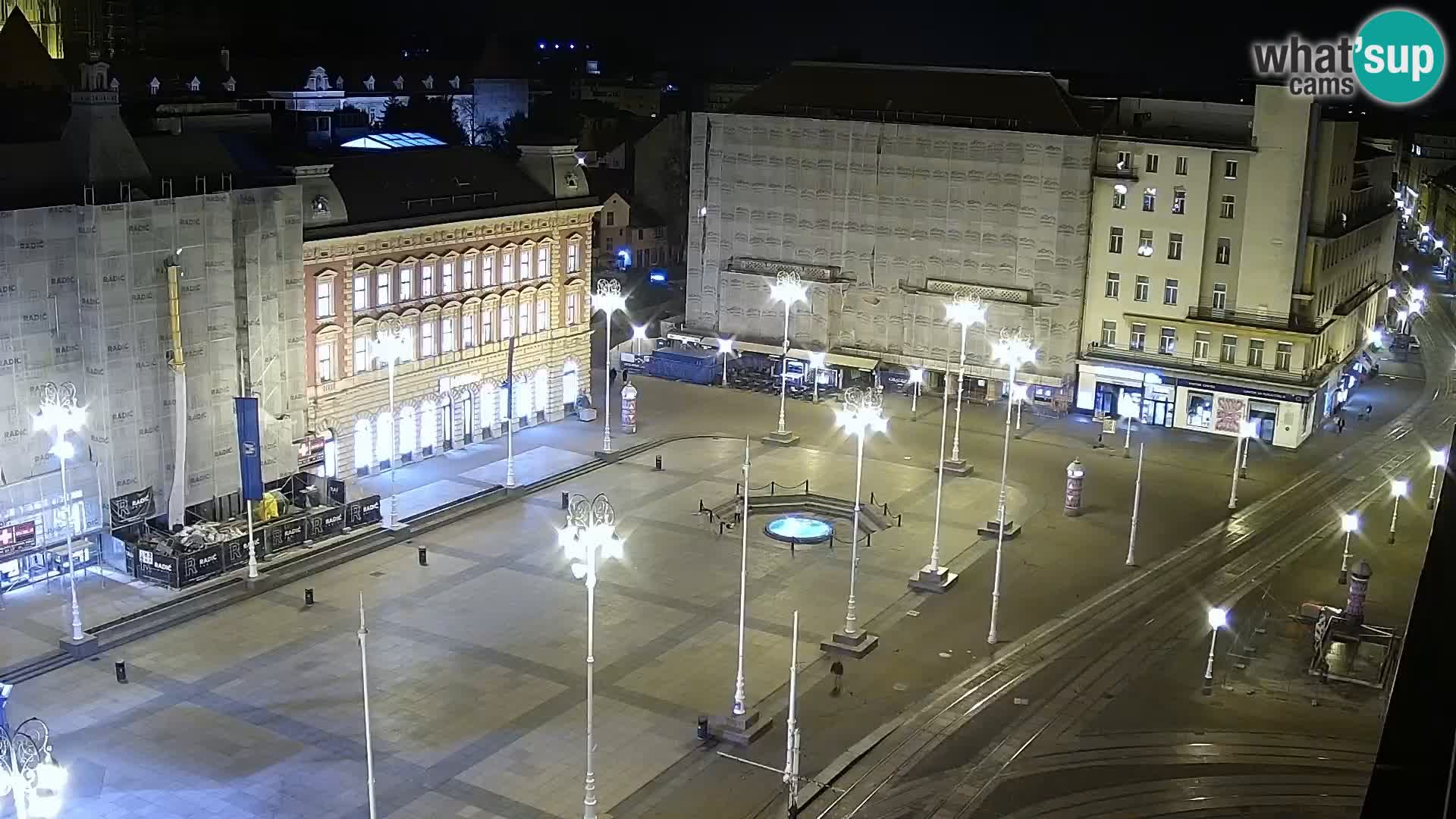Trg Bana Jelačića v živo Zagreb – Hotel Dubrovnik