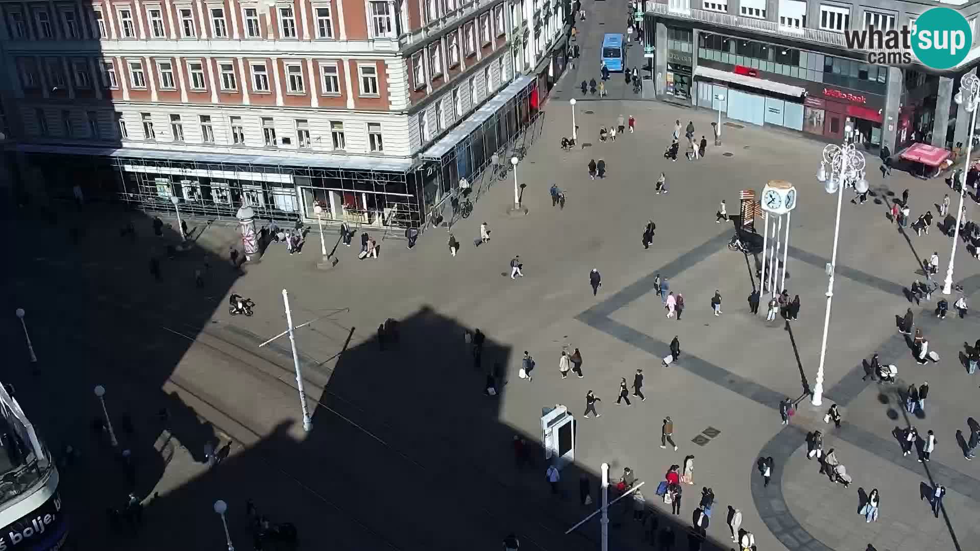 Trg Bana Jelačića v živo Zagreb – Hotel Dubrovnik