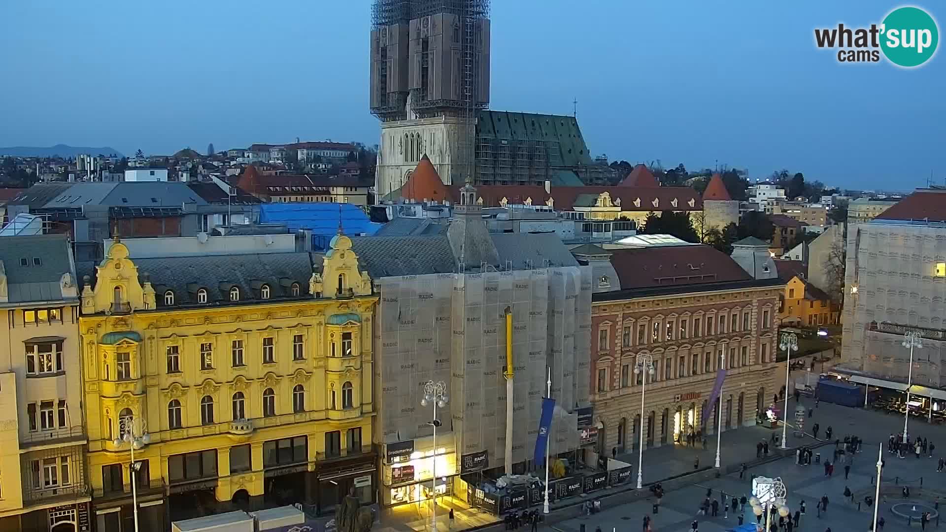 Trg Bana Jelačića web kamera Zagreb – Hotel Dubrovnik