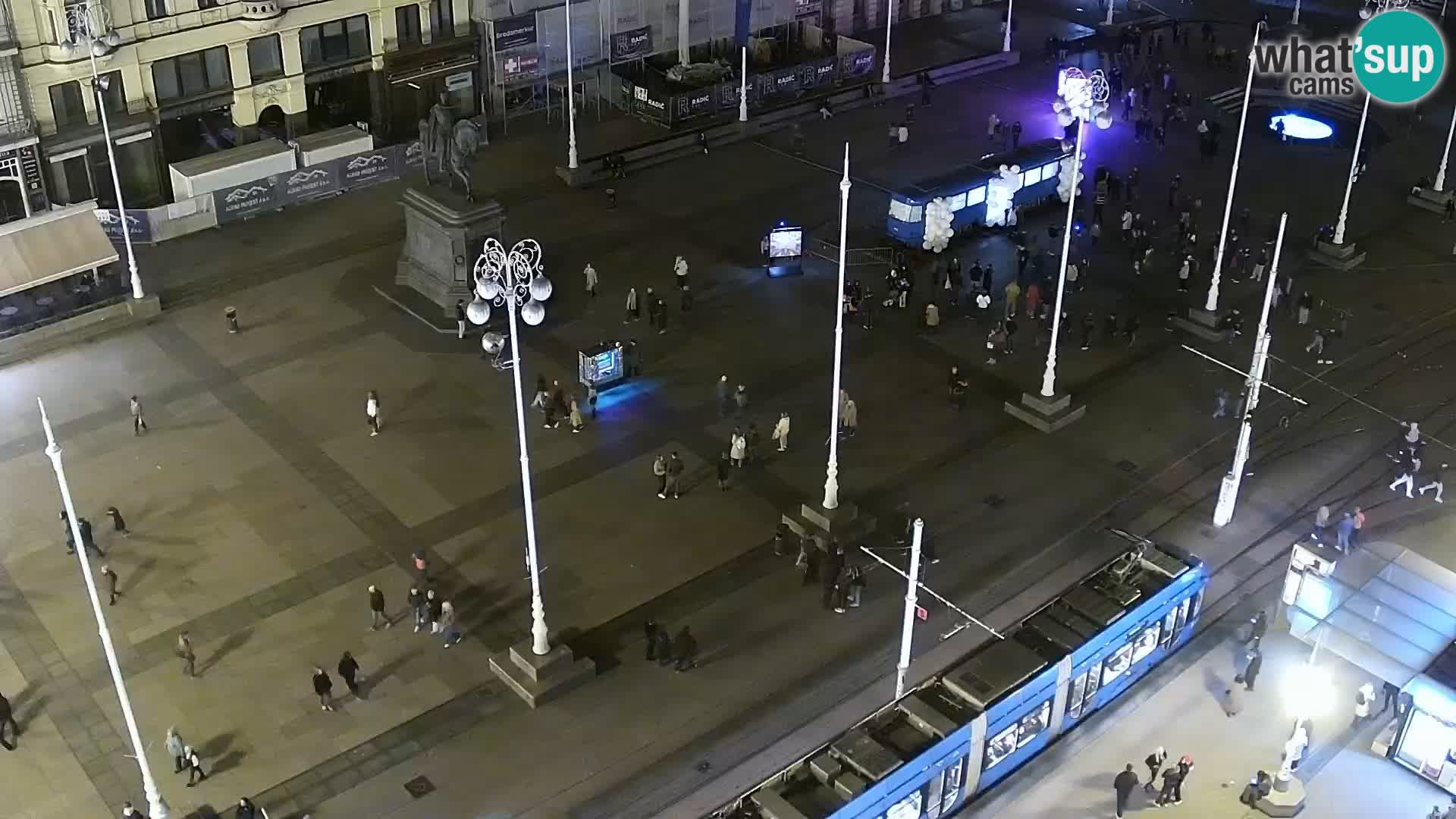 Trg Bana Jelačića web kamera Zagreb – Hotel Dubrovnik