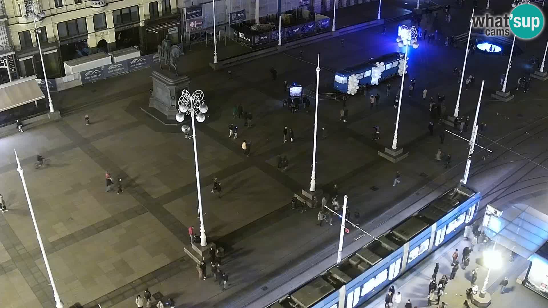 Trg Bana Jelačića v živo Zagreb – Hotel Dubrovnik