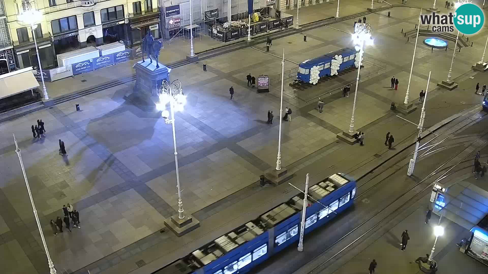 Trg Bana Jelačića v živo Zagreb – Hotel Dubrovnik