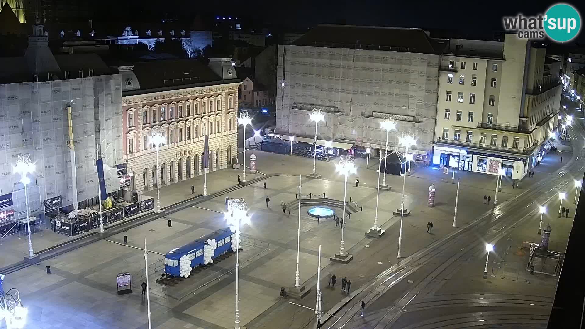 Trg Bana Jelačića v živo Zagreb – Hotel Dubrovnik