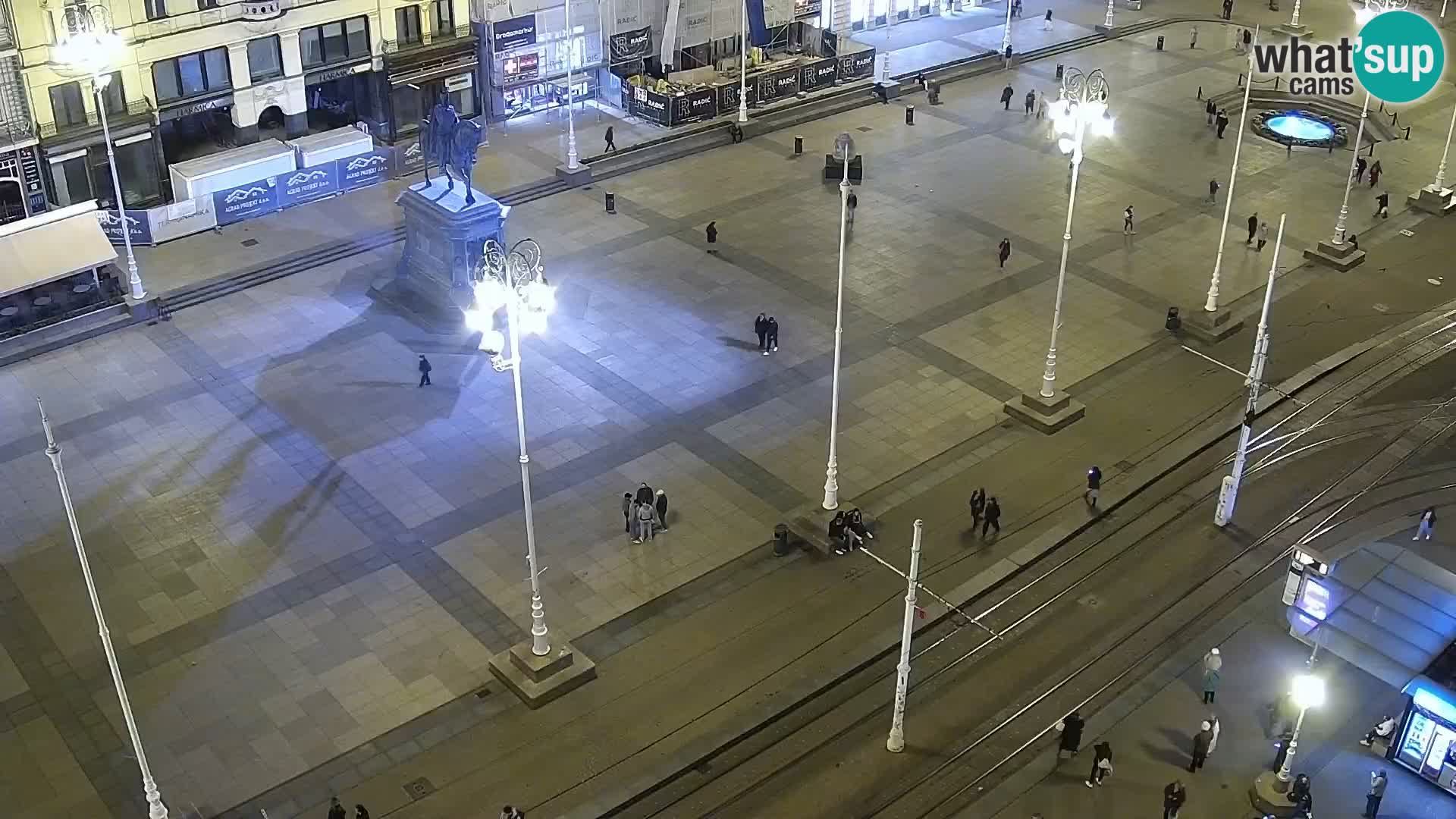 Trg Bana Jelačića web kamera Zagreb – Hotel Dubrovnik