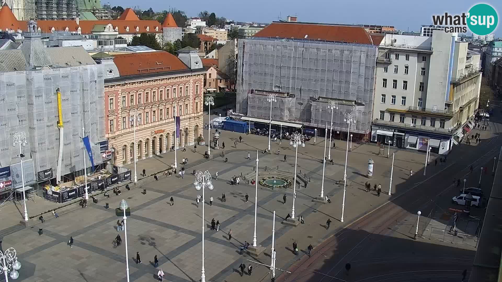 Trg Bana Jelačića v živo Zagreb – Hotel Dubrovnik