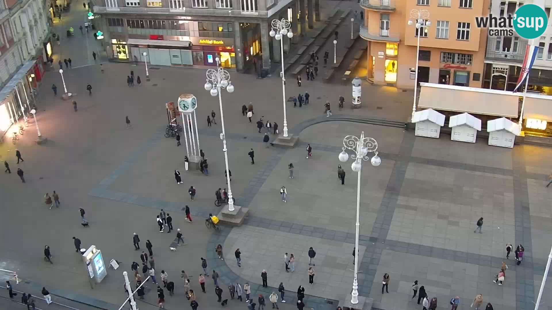 Trg Bana Jelačića web kamera Zagreb – Hotel Dubrovnik
