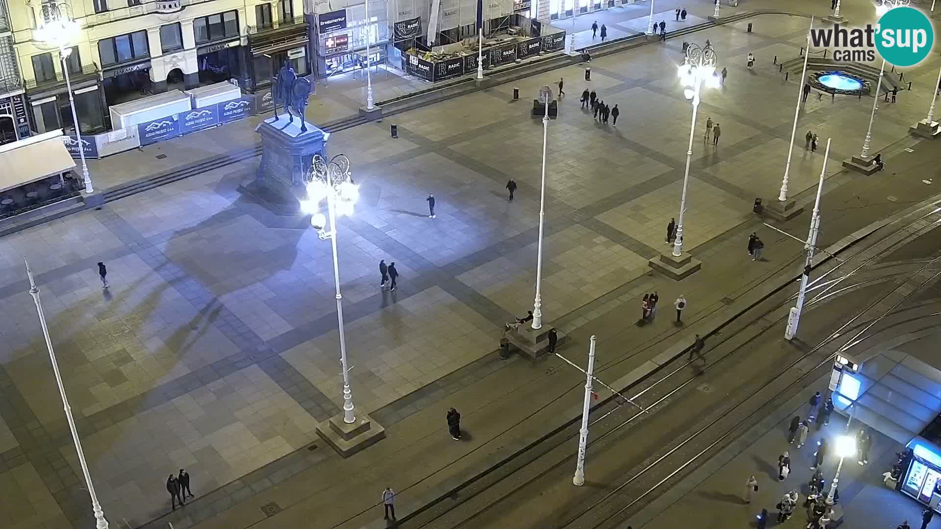 Trg Bana Jelačića web kamera Zagreb – Hotel Dubrovnik