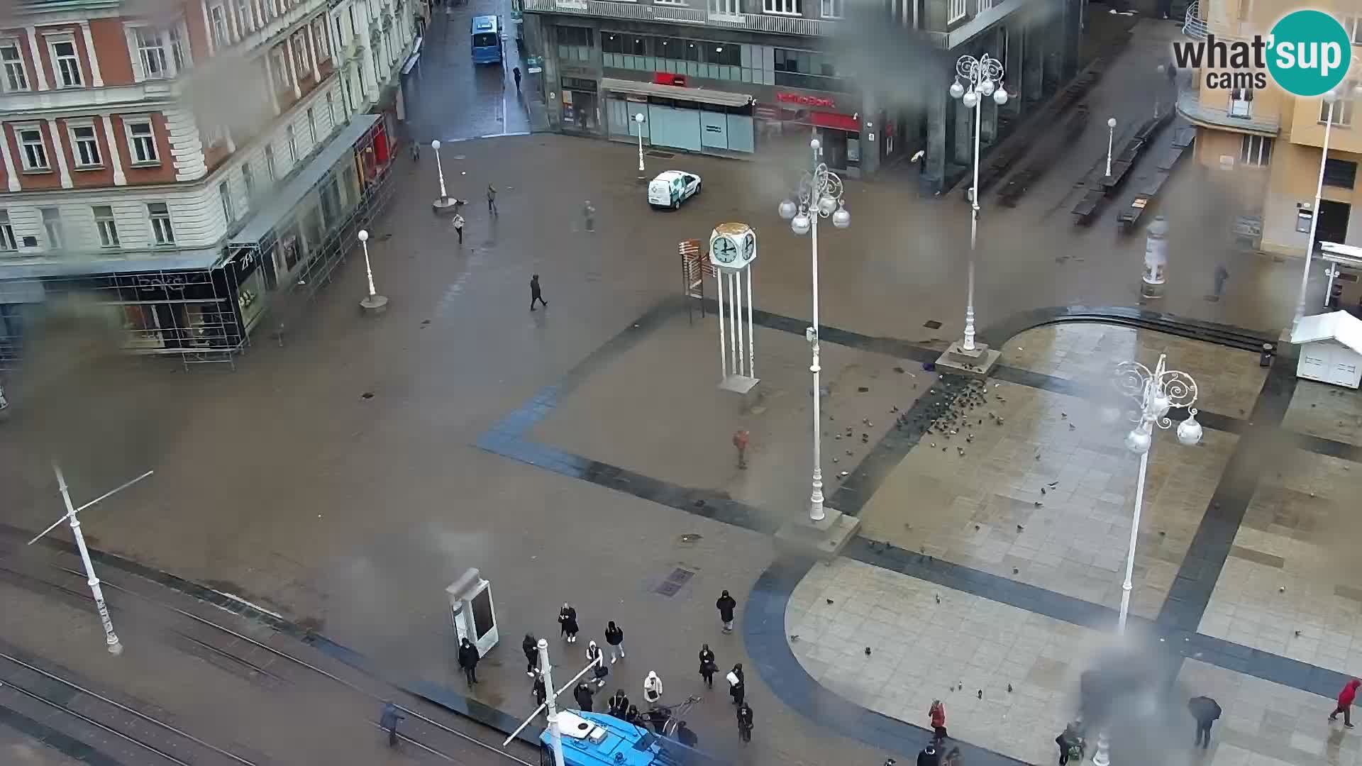 Trg Bana Jelačića v živo Zagreb – Hotel Dubrovnik