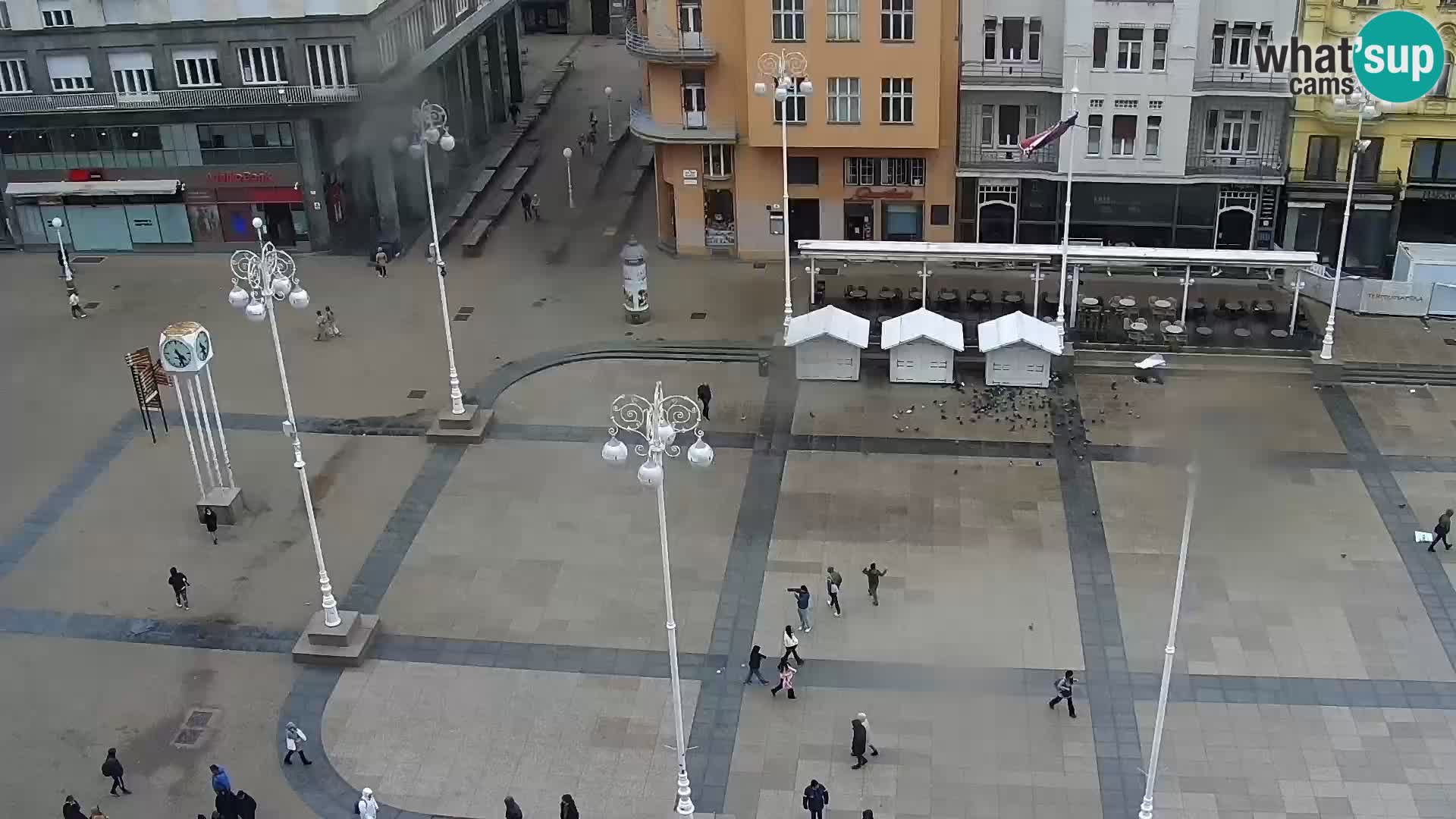Trg Bana Jelačića web kamera Zagreb – Hotel Dubrovnik