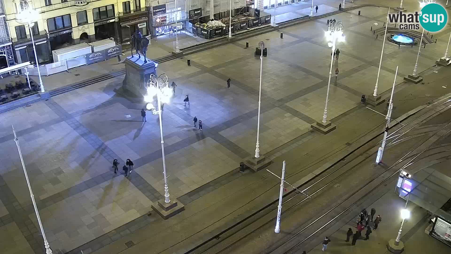 Trg Bana Jelačića web kamera Zagreb – Hotel Dubrovnik