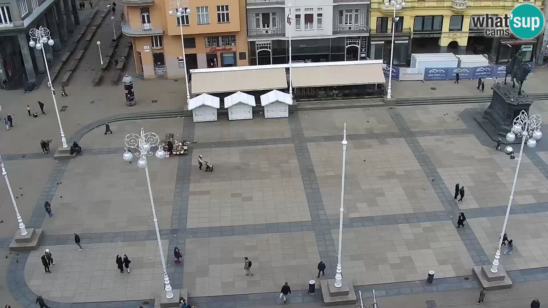 Trg Bana Jelačića v živo Zagreb – Hotel Dubrovnik