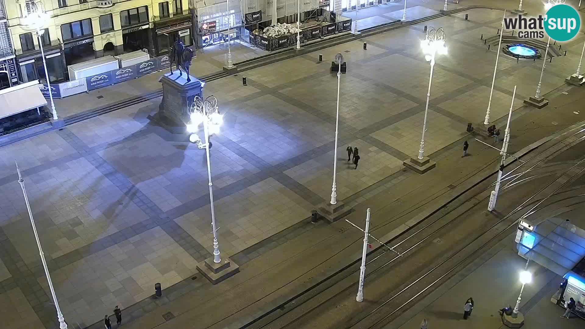 Trg Bana Jelačića v živo Zagreb – Hotel Dubrovnik