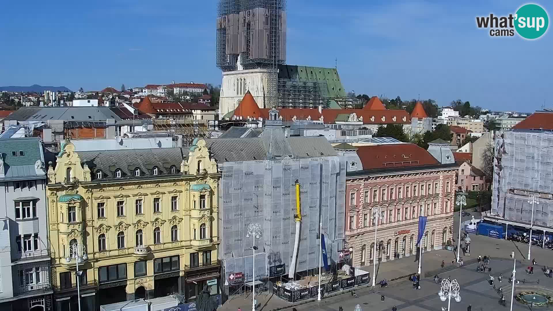 Trg Bana Jelačića web kamera Zagreb – Hotel Dubrovnik