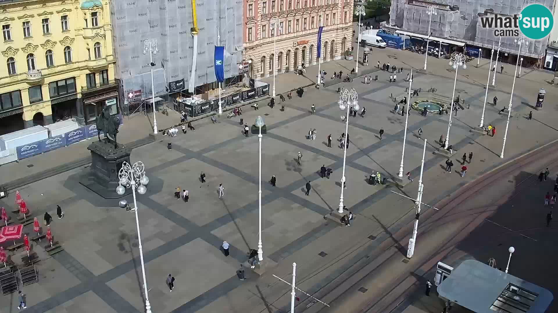 Trg Bana Jelačića v živo Zagreb – Hotel Dubrovnik