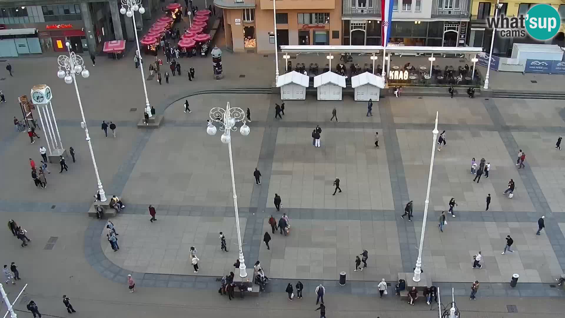 Trg Bana Jelačića v živo Zagreb – Hotel Dubrovnik