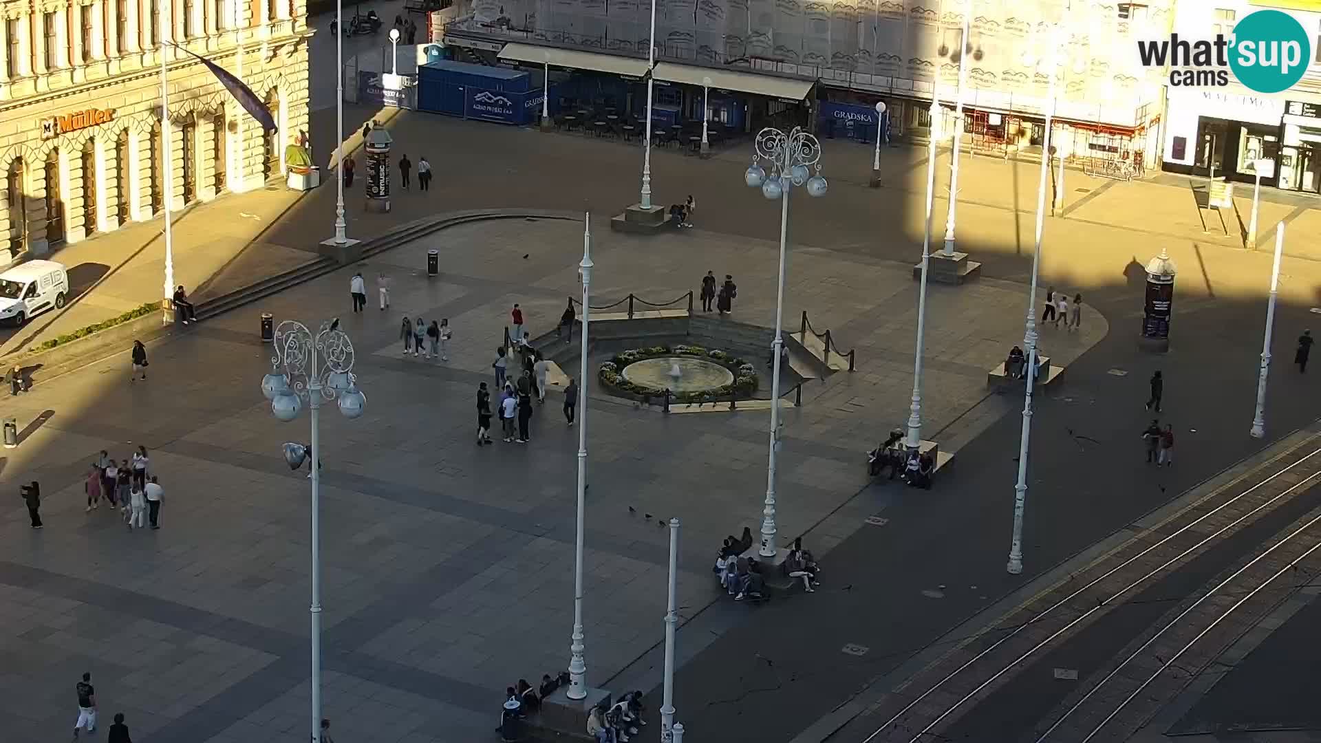 Plaza Ban Jelačić camera en vivo Zagreb – Hotel Dubrovnik