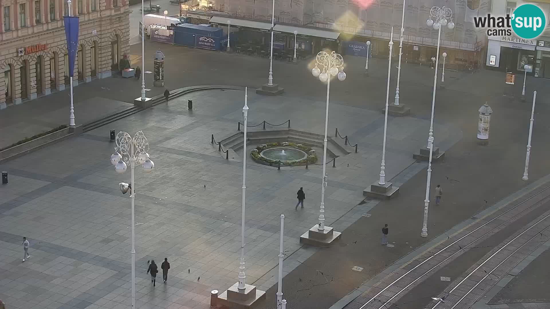 Ban Jelačić Platz  Live webcam Zagreb – Hotel Dubrovnik