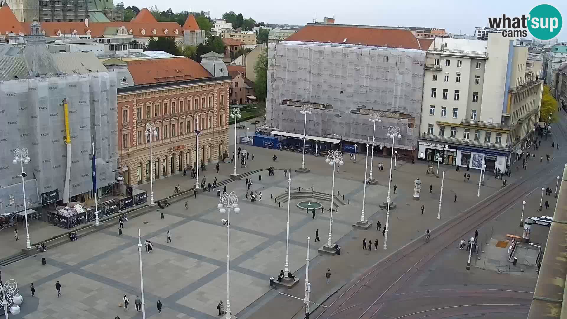 Trg Bana Jelačića web kamera Zagreb – Hotel Dubrovnik