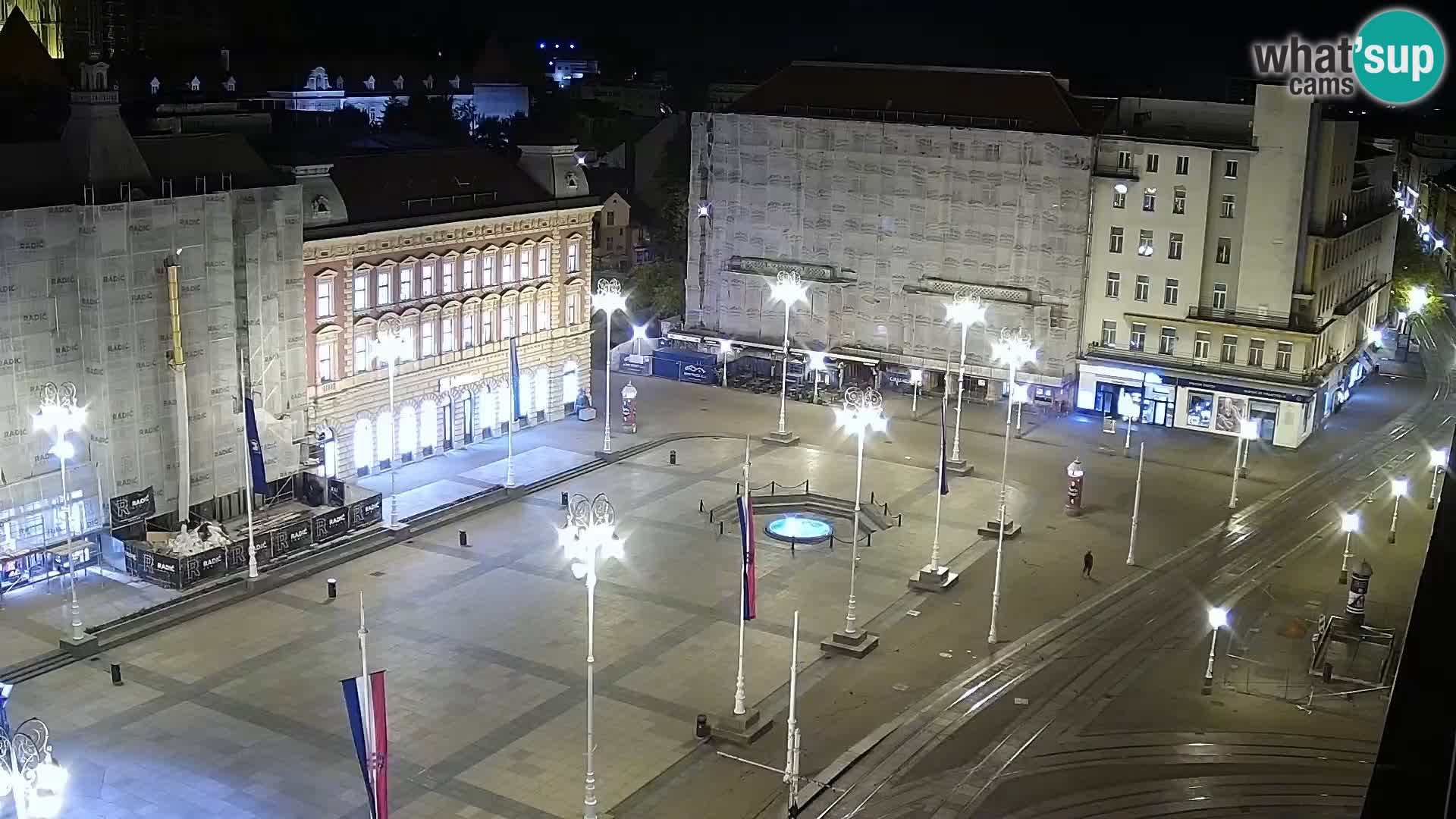 Trg Bana Jelačića v živo Zagreb – Hotel Dubrovnik