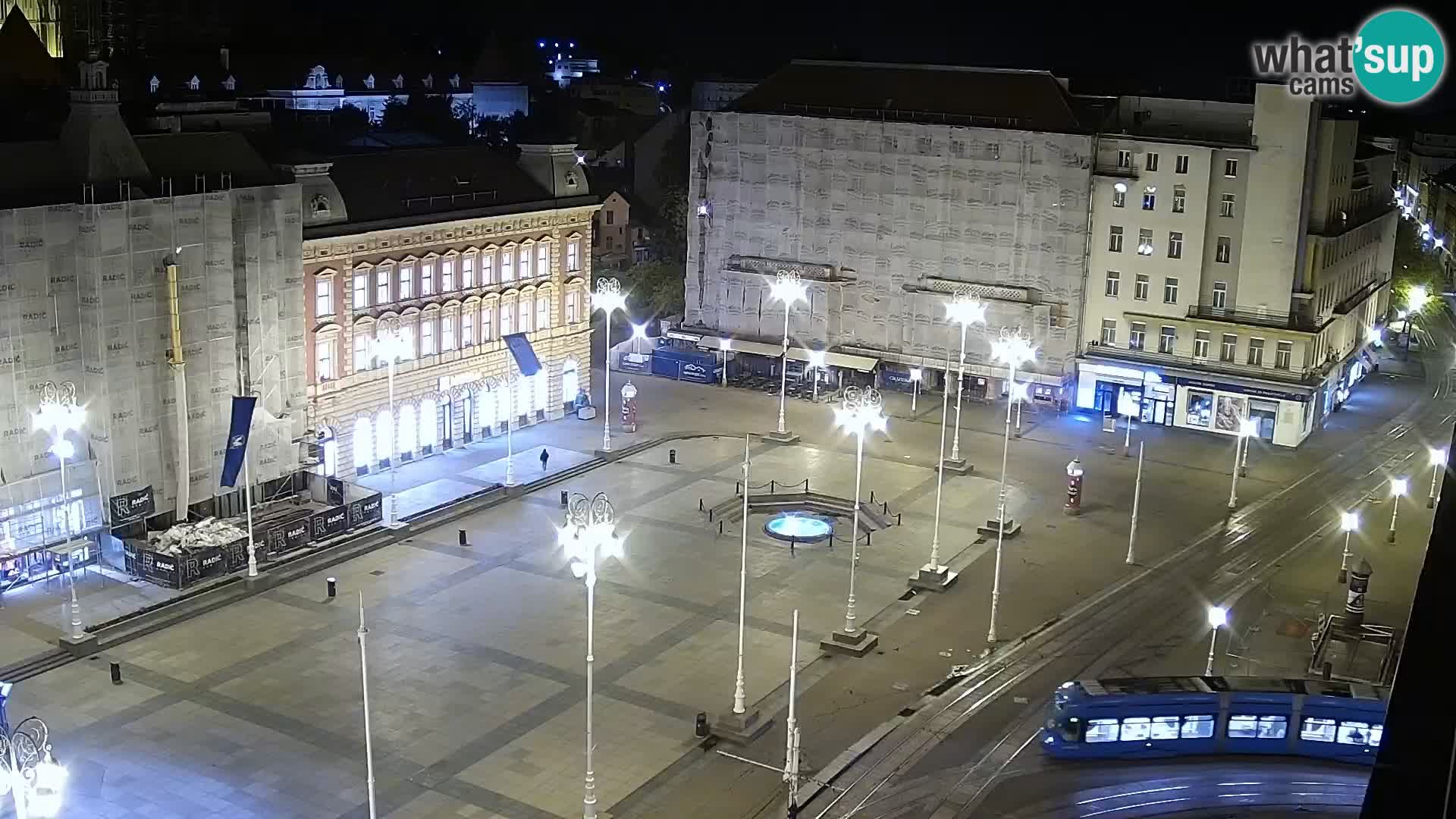 Trg Bana Jelačića web kamera Zagreb – Hotel Dubrovnik