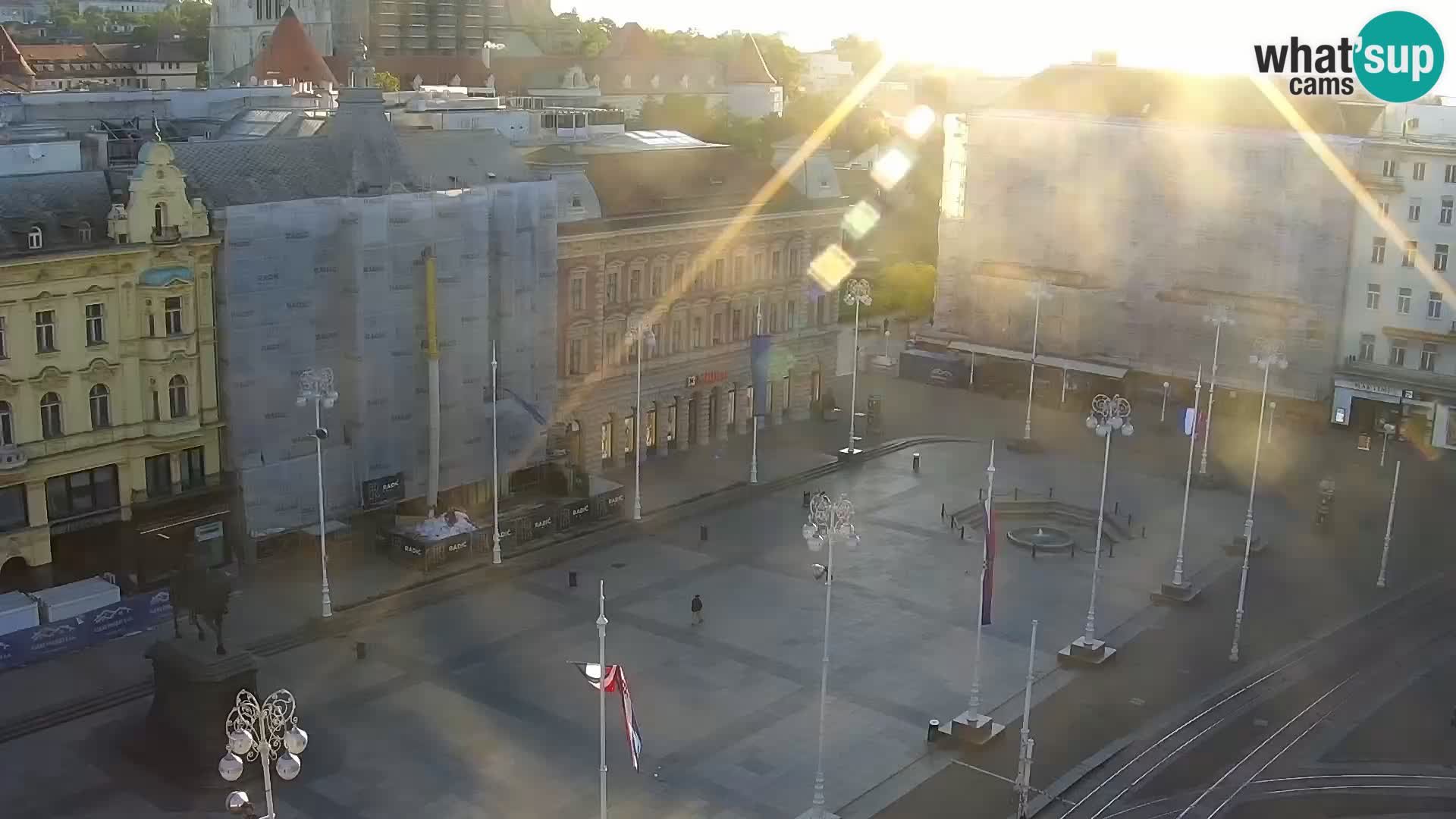 LIVE Webcam Zagreb Hotel Dubrovnik | Ban Jelačić square