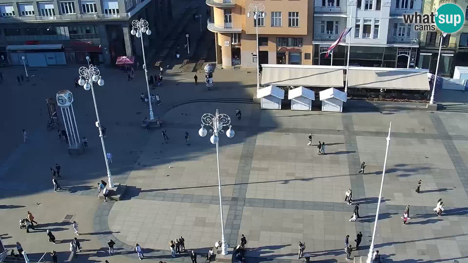 Trg Bana Jelačića v živo Zagreb – Hotel Dubrovnik