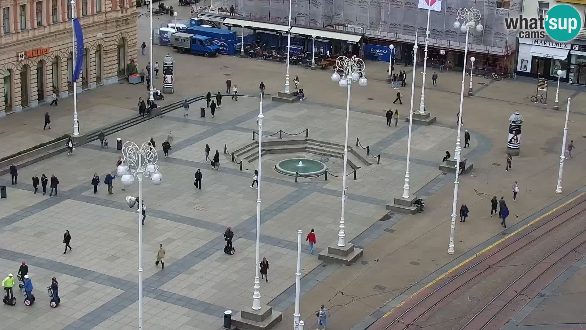 Trg Bana Jelačića v živo Zagreb – Hotel Dubrovnik