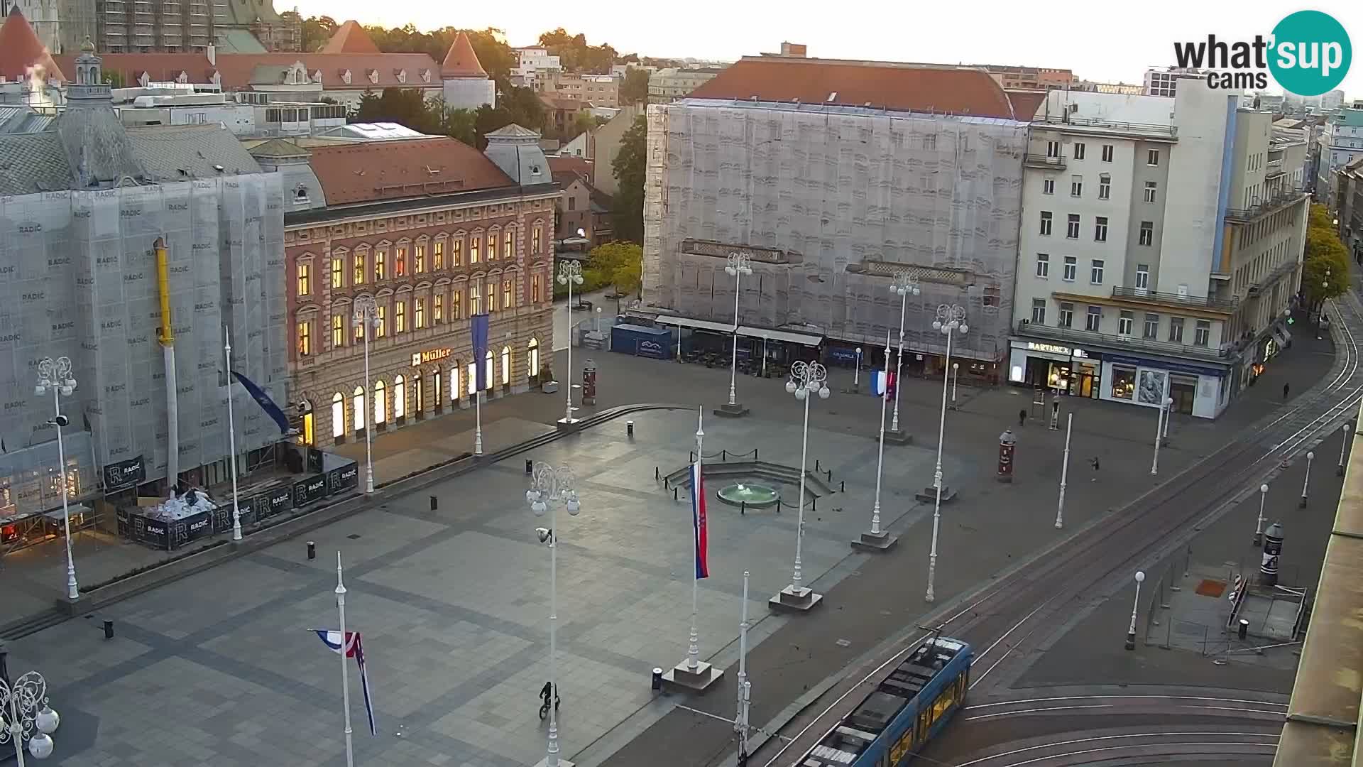 Trg Bana Jelačića v živo Zagreb – Hotel Dubrovnik