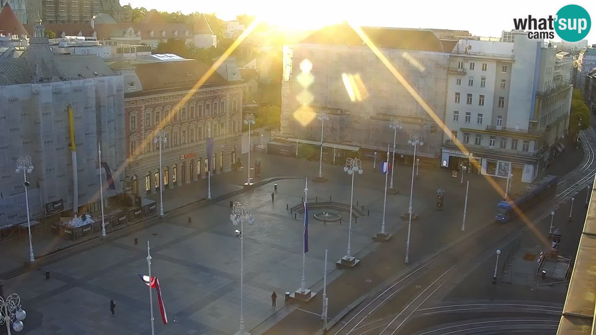 LIVE Webcam Zagreb Hotel Dubrovnik | Ban Jelačić square