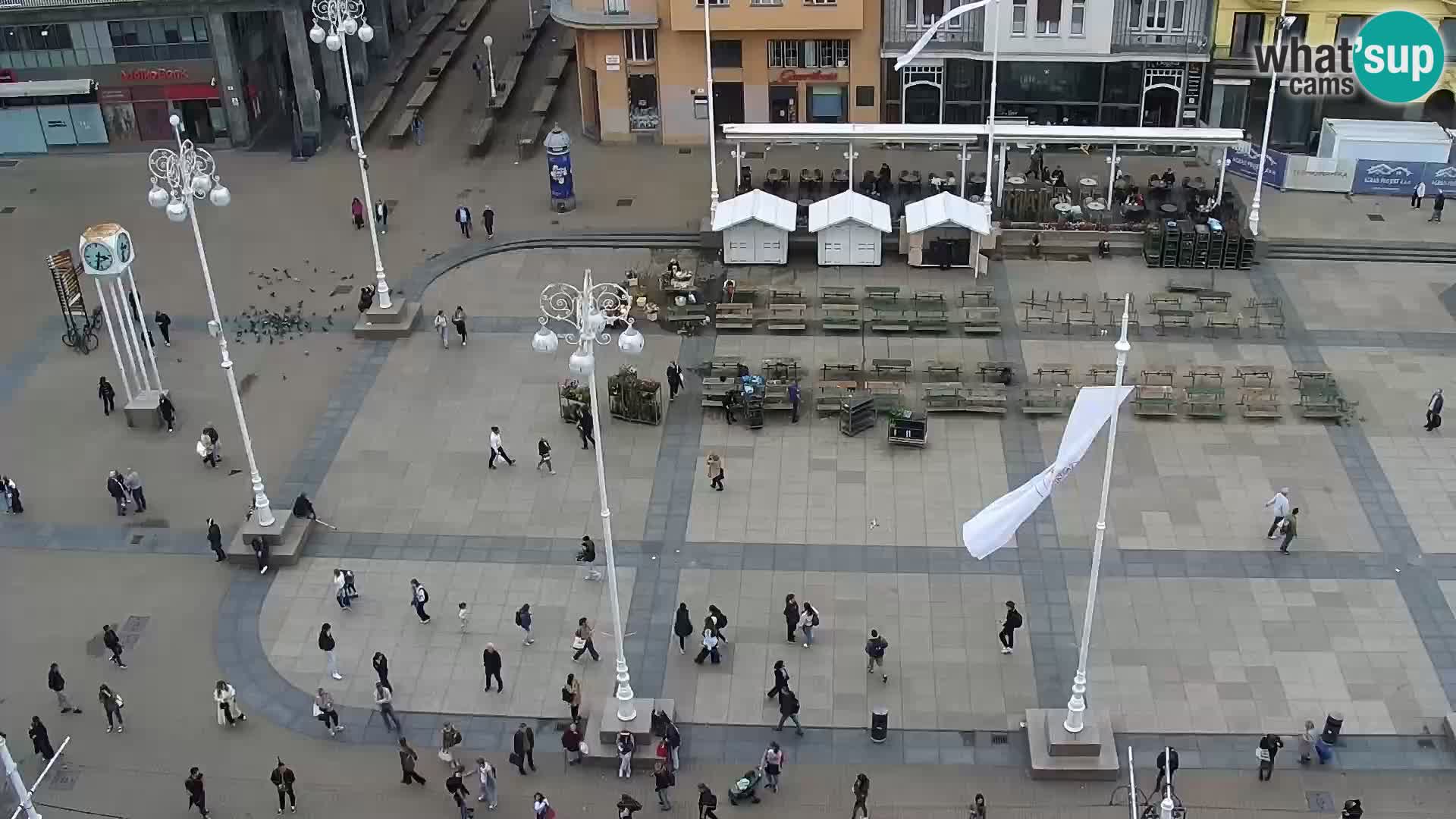 Trg Bana Jelačića v živo Zagreb – Hotel Dubrovnik