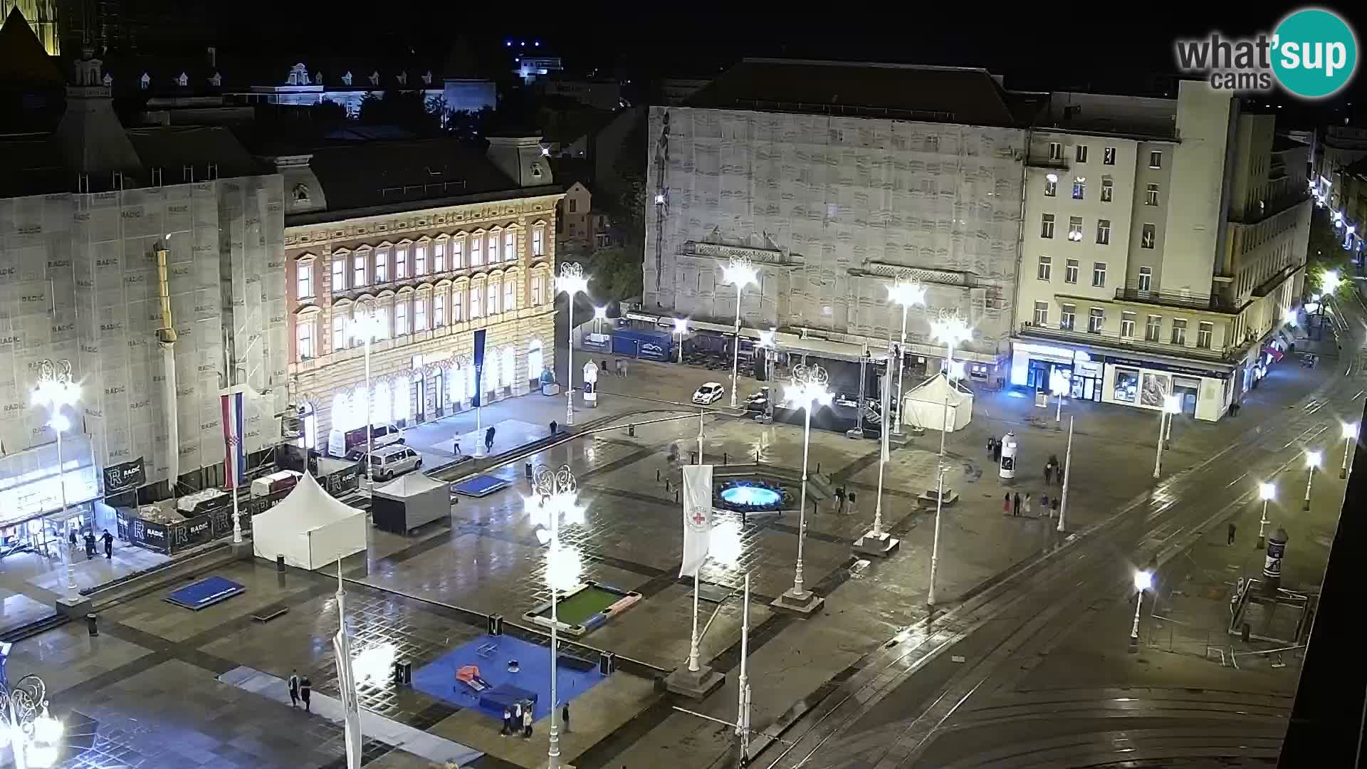 Trg Bana Jelačića v živo Zagreb – Hotel Dubrovnik