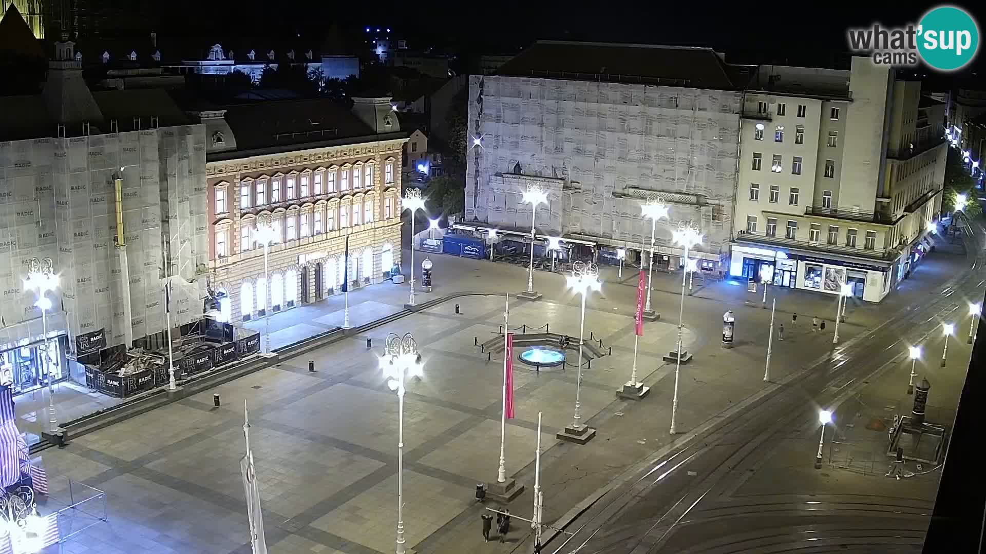 Trg Bana Jelačića v živo Zagreb – Hotel Dubrovnik