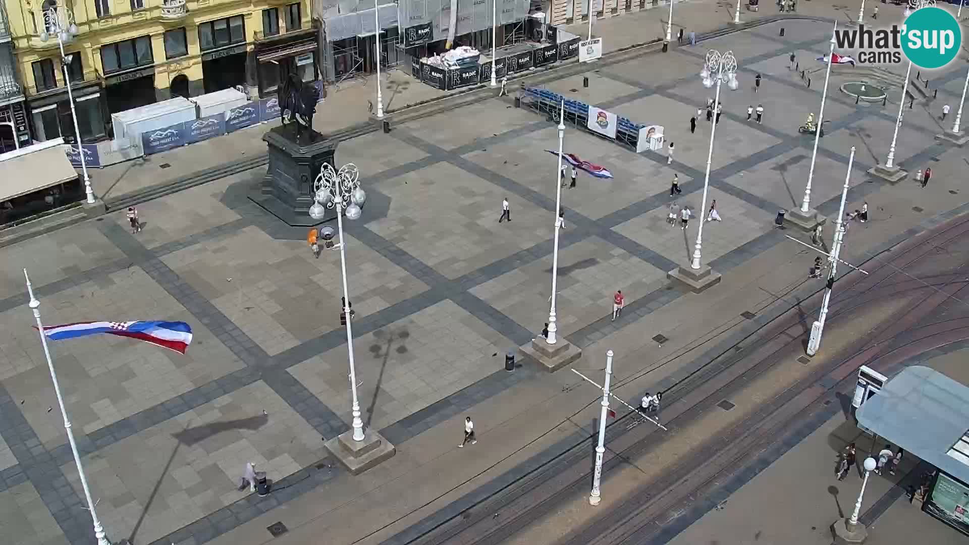 Trg Bana Jelačića v živo Zagreb – Hotel Dubrovnik