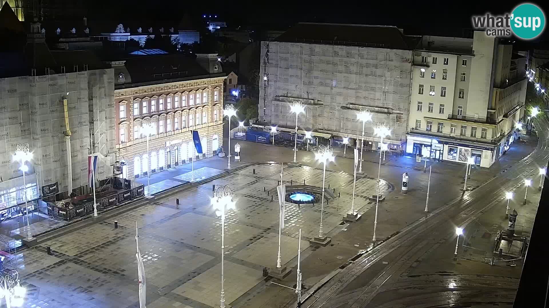 Trg Bana Jelačića web kamera Zagreb – Hotel Dubrovnik