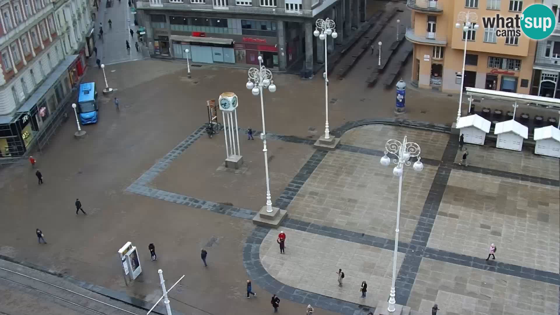 Trg Bana Jelačića v živo Zagreb – Hotel Dubrovnik
