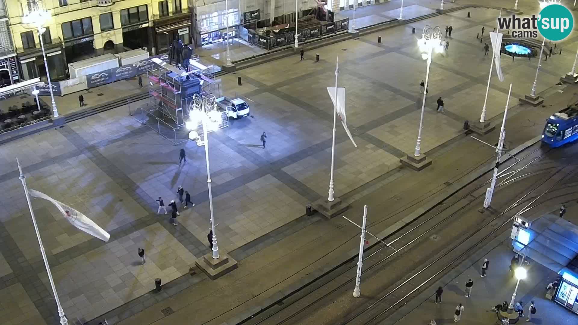 Trg Bana Jelačića v živo Zagreb – Hotel Dubrovnik
