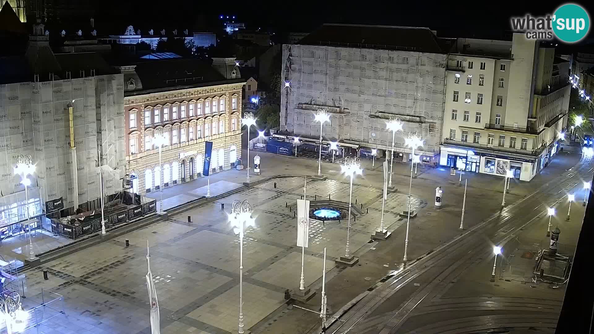 Trg Bana Jelačića web kamera Zagreb – Hotel Dubrovnik