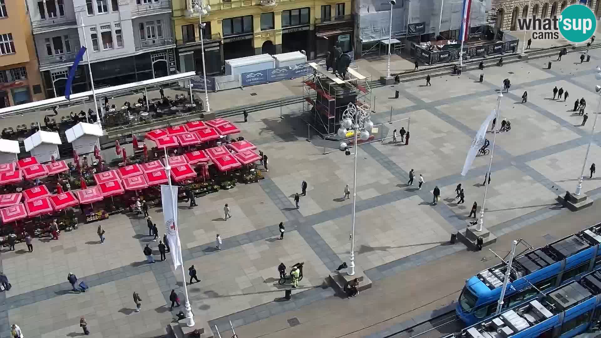 Trg Bana Jelačića v živo Zagreb – Hotel Dubrovnik