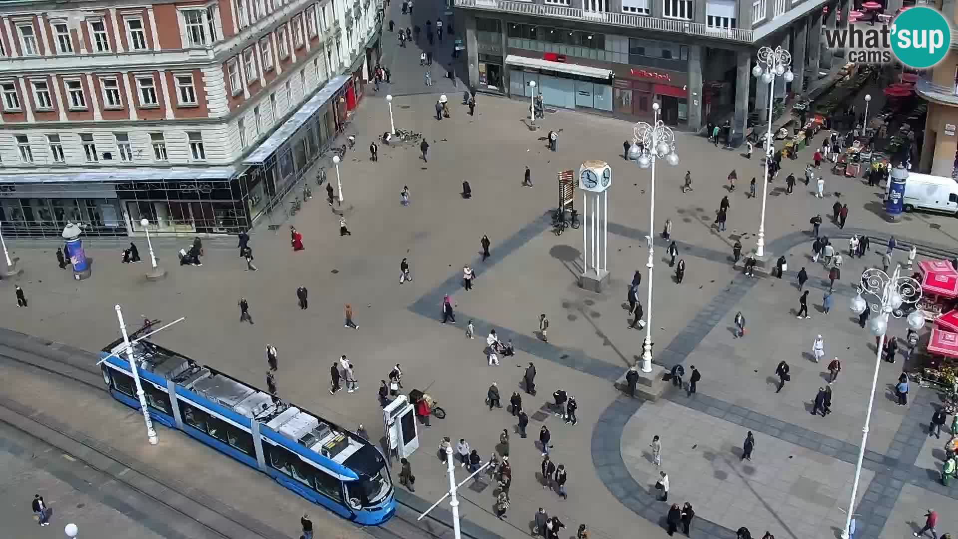Ban Jelačić Platz  Live webcam Zagreb – Hotel Dubrovnik