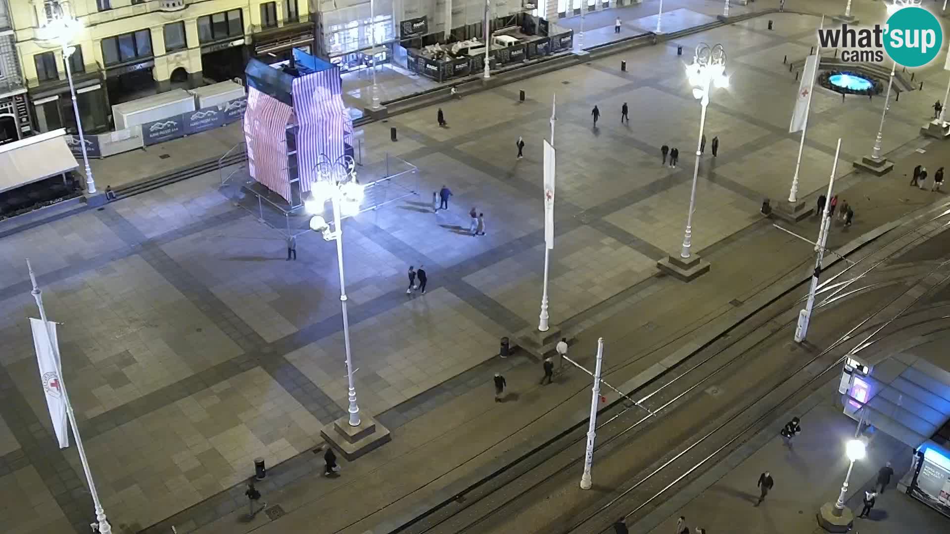 Trg Bana Jelačića v živo Zagreb – Hotel Dubrovnik