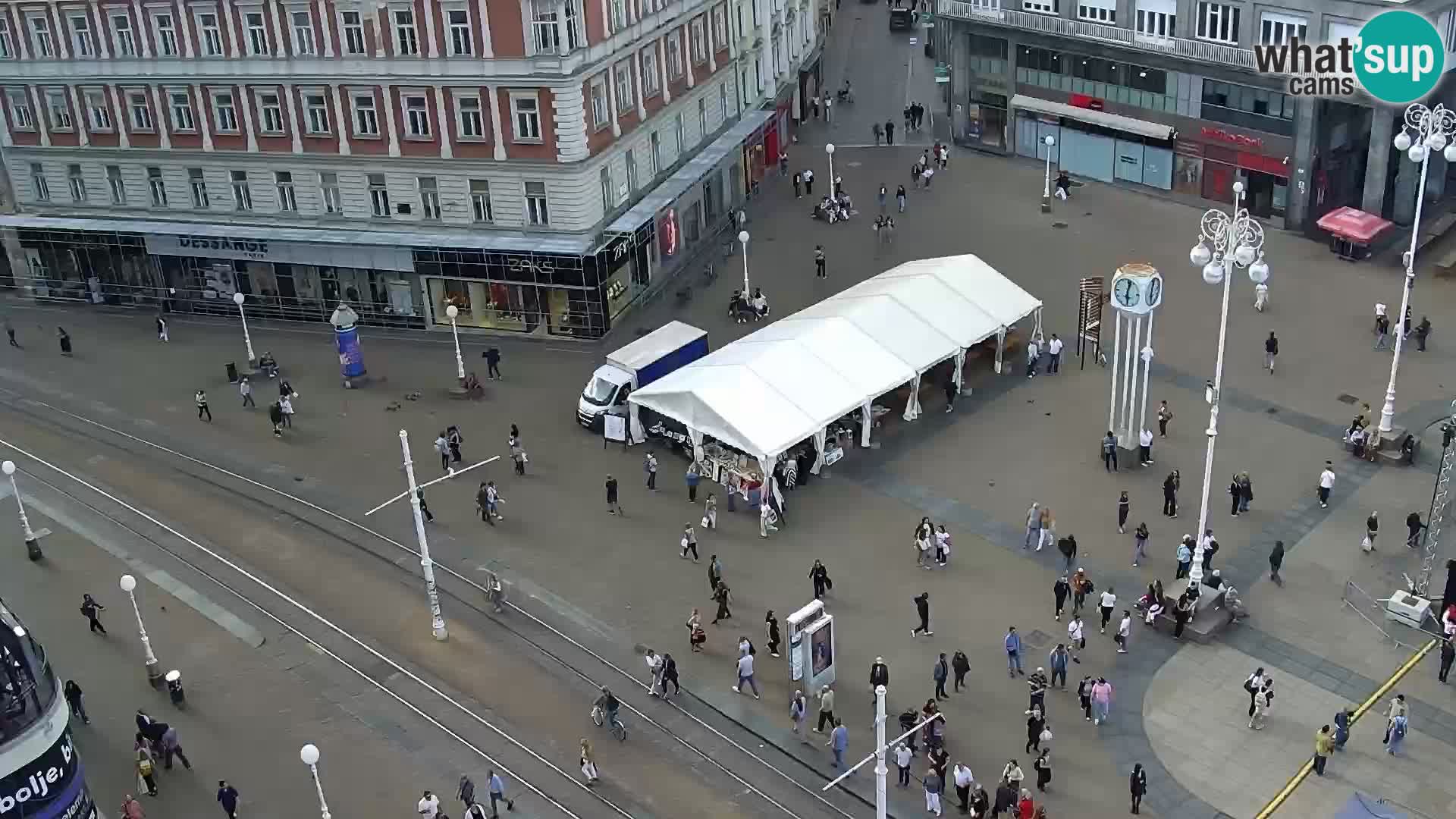 Piazza Ban Jelačić livecam Zagreb – Hotel Dubrovnik