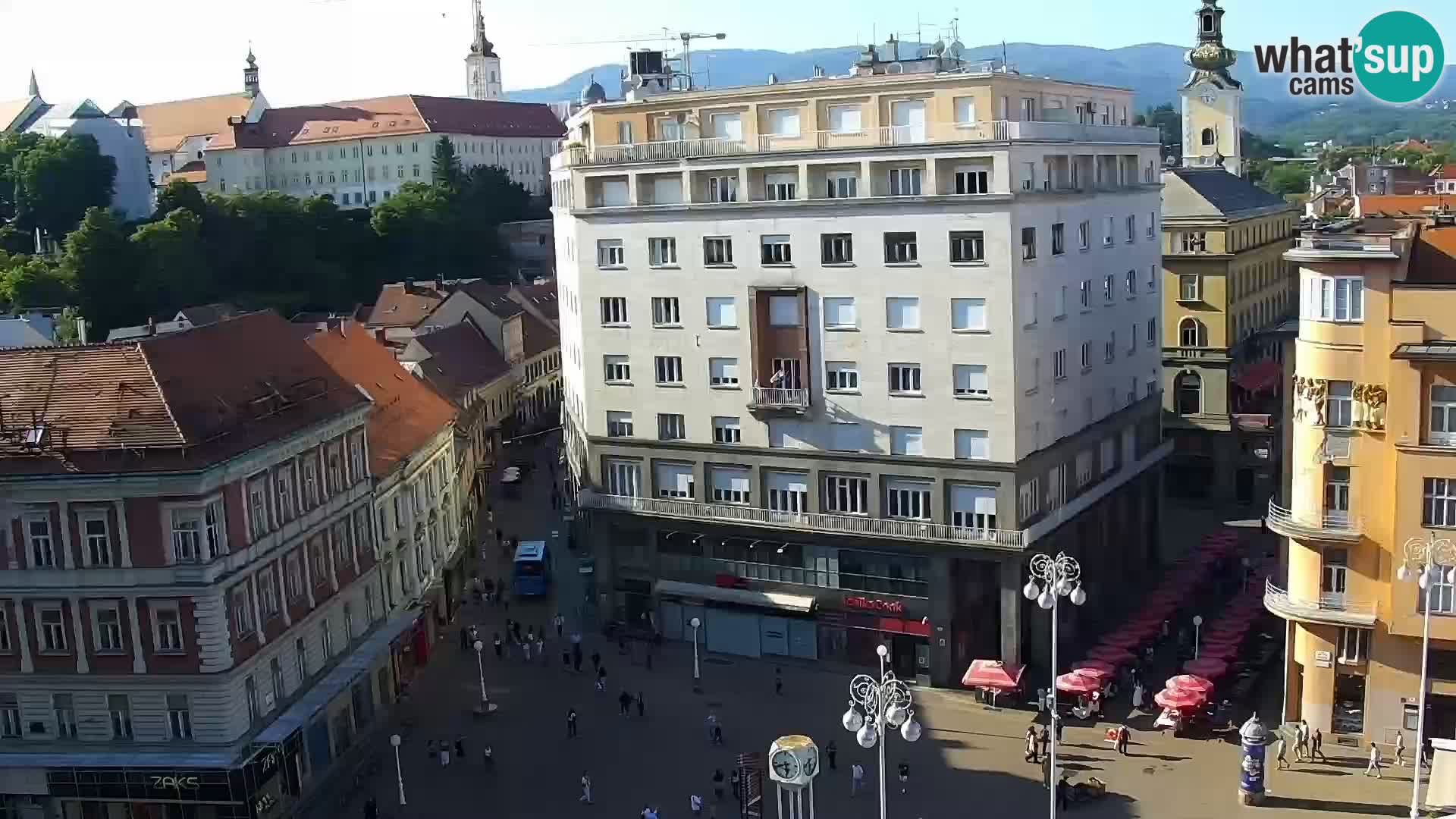 Trg Bana Jelačića web kamera Zagreb – Hotel Dubrovnik